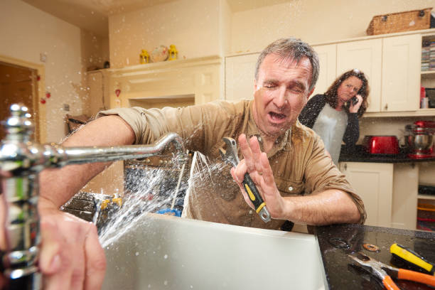 Best Local water damage restoration  in Nuevo, CA